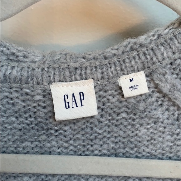 Never Worn Hooded Gap Sweater - Picture 2 of 5